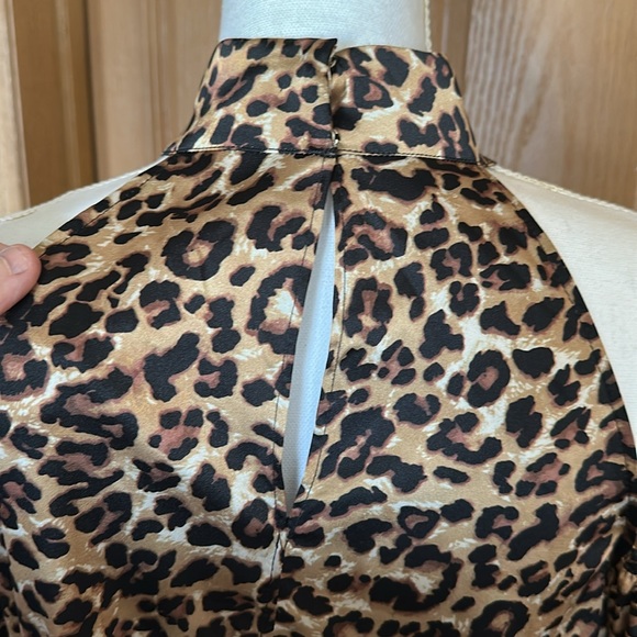 Boston Proper Cold Shoulder Leopard Print NEW - Picture 6 of 10